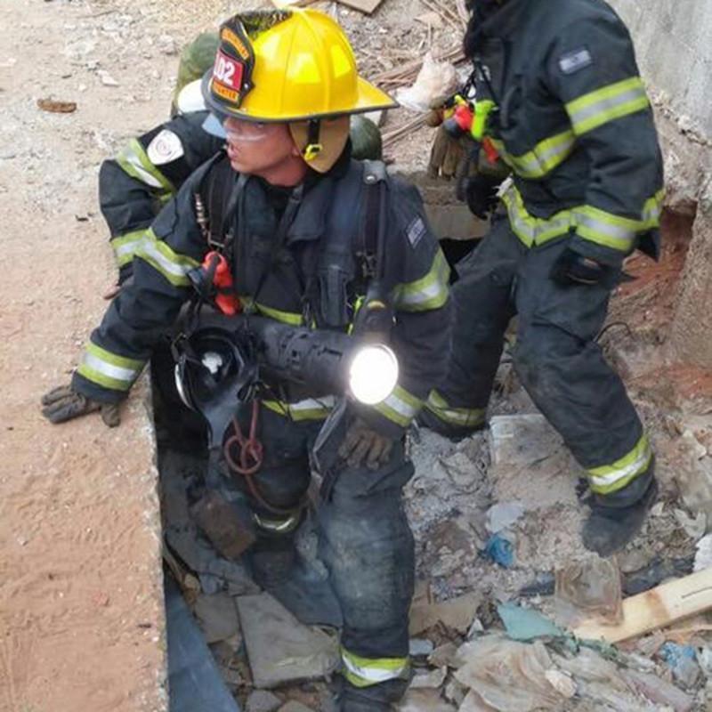 NOMAD® PRIME PORTABLE SCENE LIGHT - Image 5