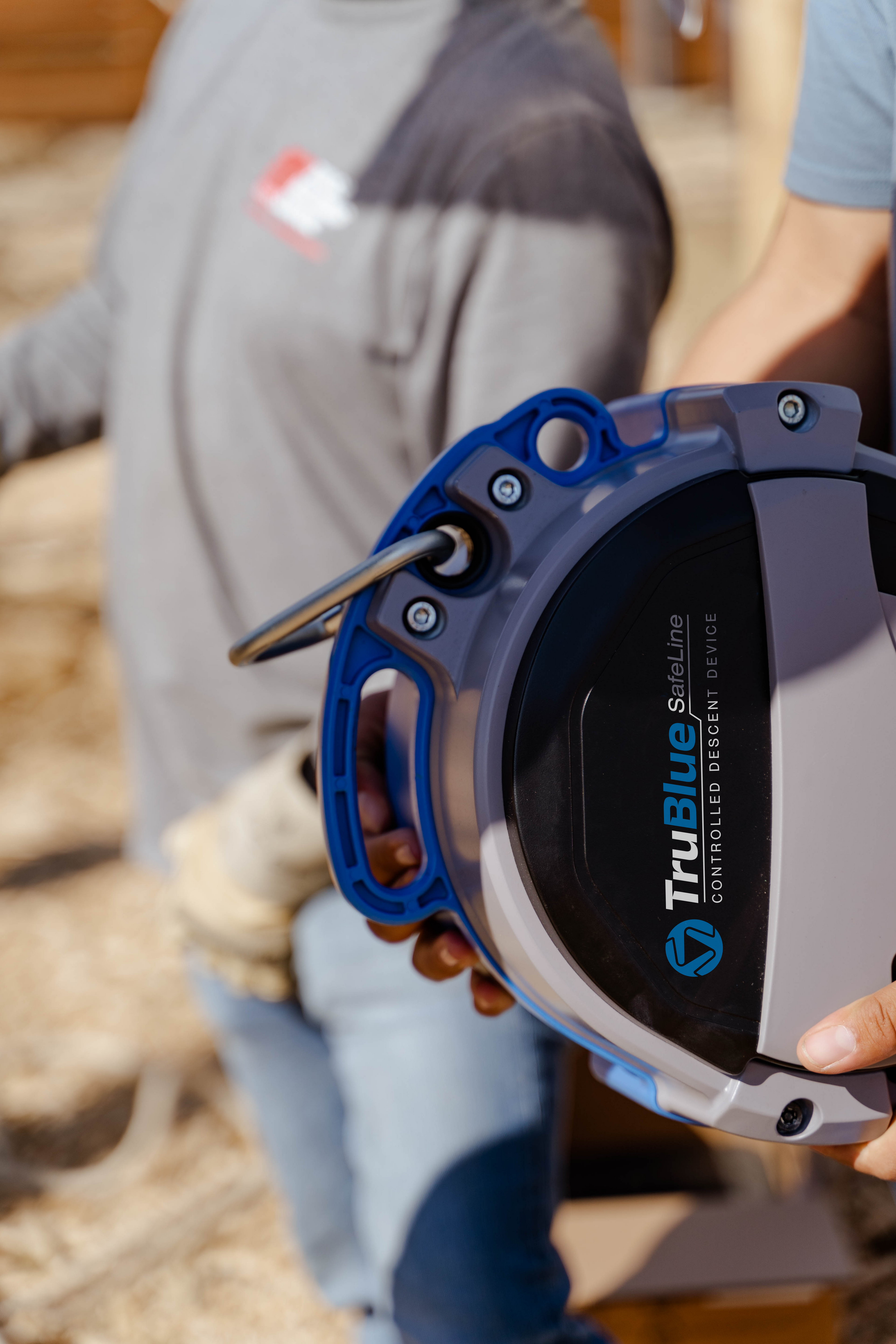 TruBlue iQ Auto Belay — 12.5 m (41 ft) Controlled Descent for Fire Training