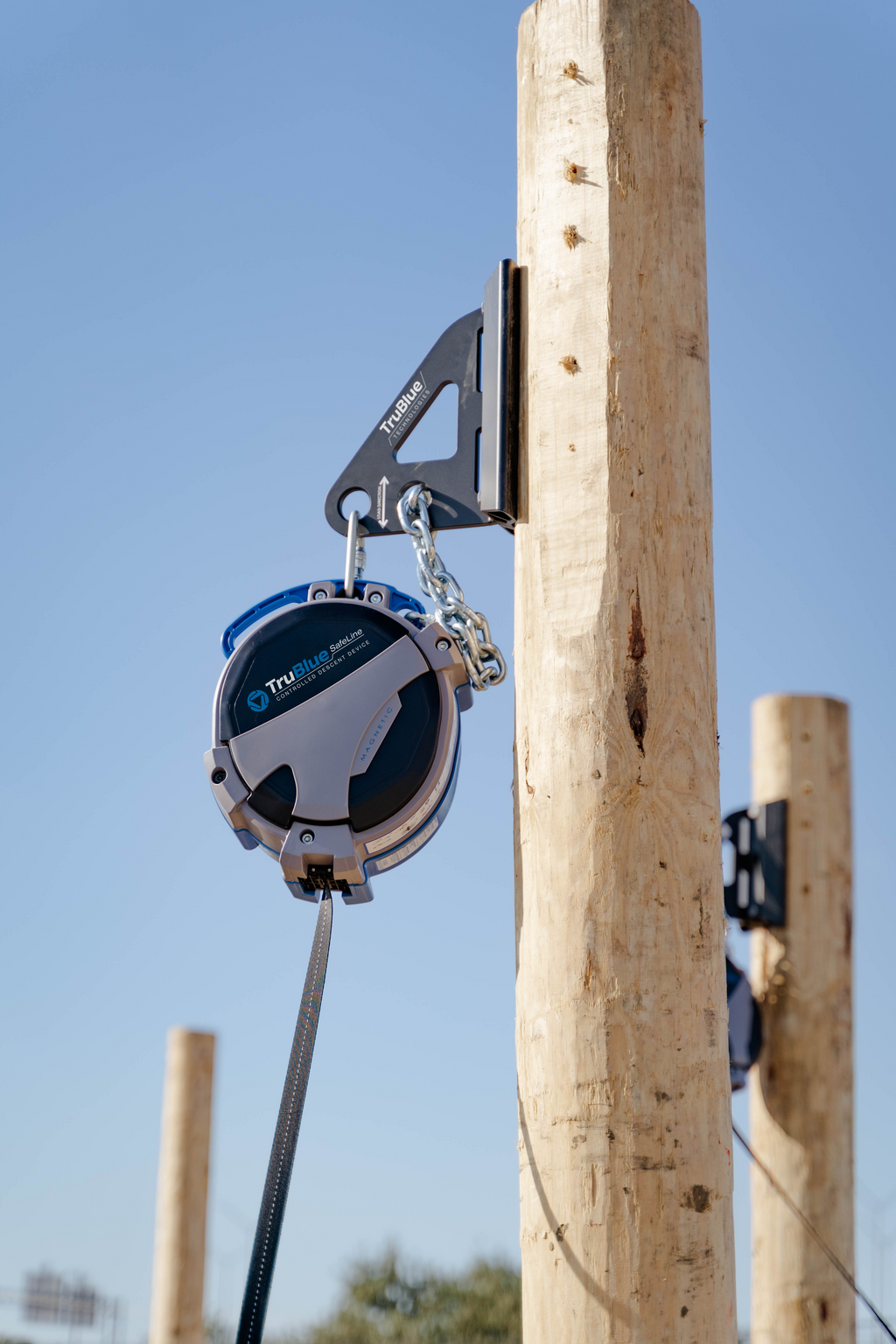 TruBlue iQ Auto Belay — 12.5 m (41 ft) Controlled Descent for Fire Training